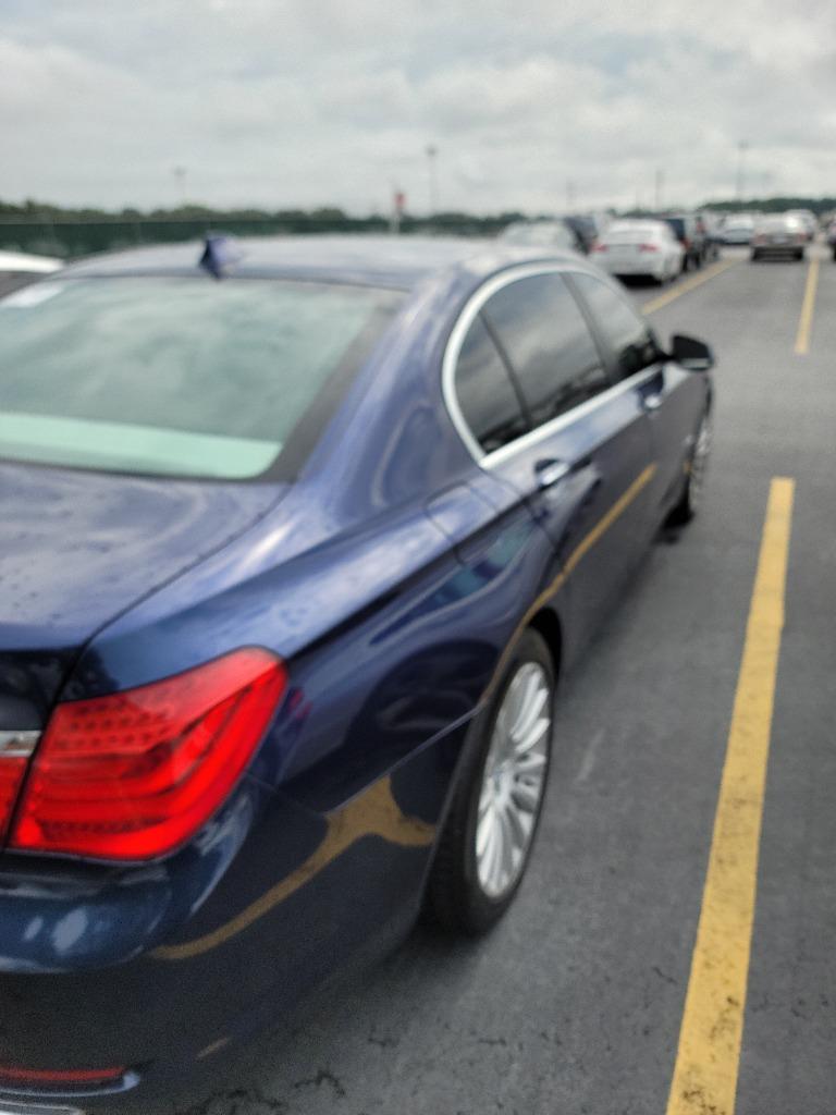 2011 BMW 7 Series